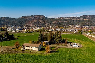 319 Valley Road Kelowna Photo 24