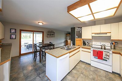 2202 Rashdale Road Armstrong Photo 10