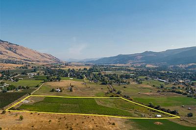 10450 Matner Lane Coldstream Photo 6