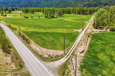 Lumby Mabel Lake Rd Lumby Photo 3