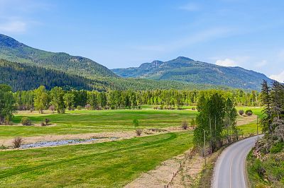 Lumby Mabel Lake Rd Lumby Photo 28