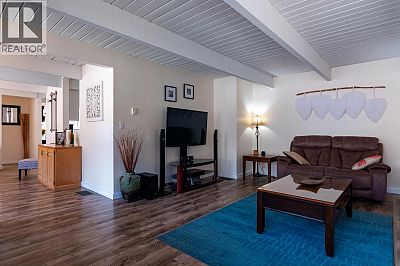 20412 Garnet Valley Road Summerland Photo 25
