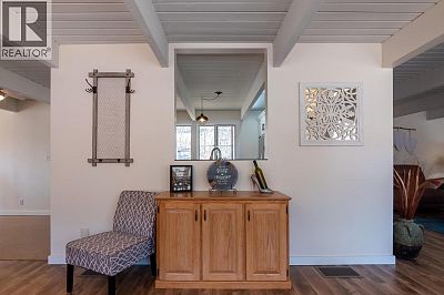 20412 Garnet Valley Road Summerland Photo 32