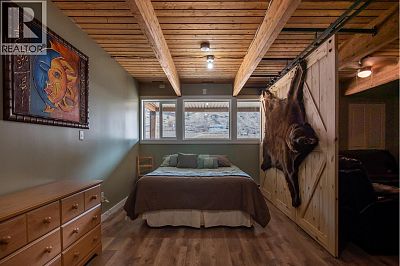 20412 Garnet Valley Road Summerland Photo 53